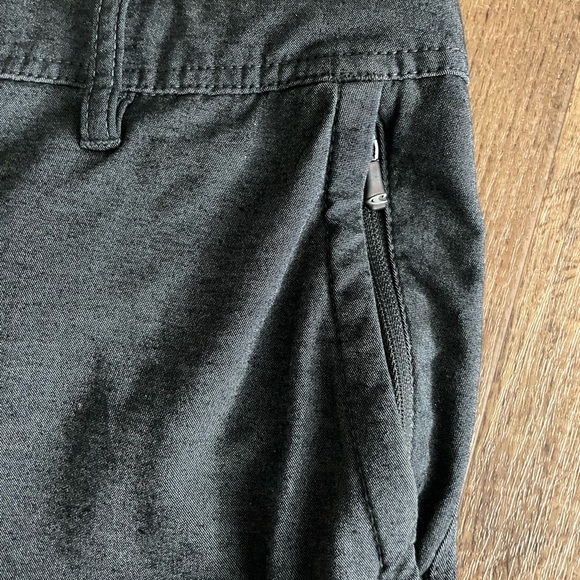 O’Neill Hybrid charcoal black/grey Shorts size 36 with front & back zip pockets - Picture 5 of 14